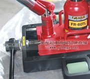 FR-60TL帶滑動臺爪式千斤頂結構展示 FR-60TL帶滑動臺爪式千斤頂結構展示
