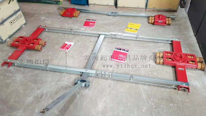 集裝箱裝卸搬運(yùn)設(shè)備有：德國(guó)集裝箱搬運(yùn)小坦克