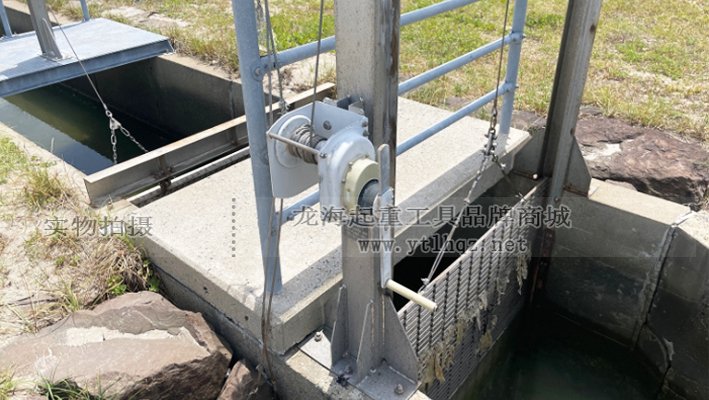 海邊開閉水閘使用SSW型不銹鋼手搖絞盤圖一 海邊開閉水閘使用SSW型不銹鋼手搖絞盤圖一