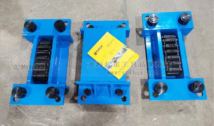 LHDZ-RF履帶式搬運(yùn)小坦克(雙側(cè))實(shí)物拍攝 LHDZ-RF履帶式搬運(yùn)小坦克(雙側(cè))實(shí)物拍攝