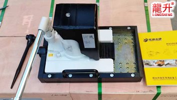 龍升帶滑臺(tái)爪式千斤頂頂部展示 龍升帶滑臺(tái)爪式千斤頂頂部展示