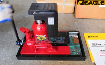 F-200TL帶滑臺(tái)爪式千斤頂帶棘輪操作 F-200TL帶滑臺(tái)爪式千斤頂帶棘輪操作