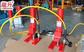 龍升分離爪式千斤頂實(shí)拍圖三 龍升分離爪式千斤頂實(shí)拍圖三