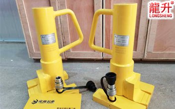 龍升分離爪式千斤頂實(shí)拍圖二 龍升分離爪式千斤頂實(shí)拍圖二