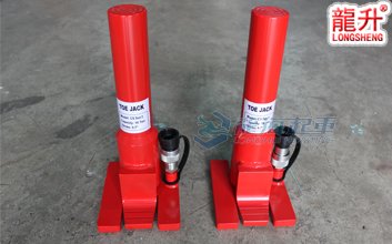龍升分離爪式千斤頂實(shí)拍圖四 龍升分離爪式千斤頂實(shí)拍圖四