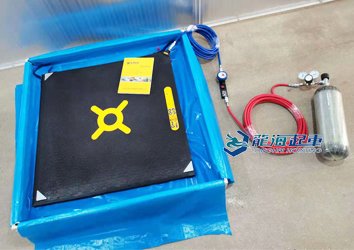 67噸氣動(dòng)起重氣墊實(shí)物圖二 67噸氣動(dòng)起重氣墊實(shí)物圖二