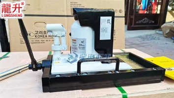 龍升帶滑臺(tái)爪式千斤頂實(shí)物圖一