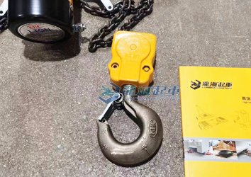 KHC氣動(dòng)葫蘆銅合金吊鉤細(xì)節(jié)展示 KHC氣動(dòng)葫蘆銅合金吊鉤細(xì)節(jié)展示