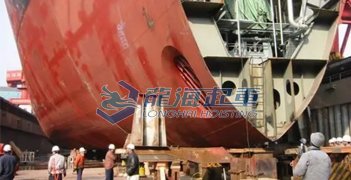 船廠用同步千斤頂案例一 船廠用同步千斤頂案例一