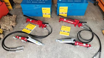 鷹牌楔形千斤頂實(shí)物圖 鷹牌楔形千斤頂實(shí)物圖