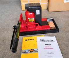 帶滑臺(tái)爪式千斤頂實(shí)物圖 帶滑臺(tái)爪式千斤頂實(shí)物圖