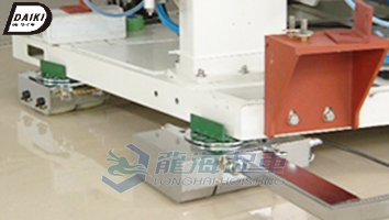 日本DAIKI無(wú)塵電動(dòng)搬運(yùn)小坦克 日本DAIKI無(wú)塵電動(dòng)搬運(yùn)小坦克