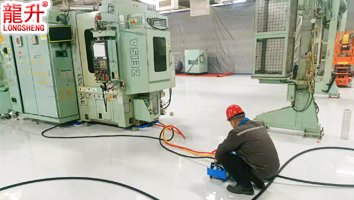 搬運(yùn)工具:氣墊搬運(yùn)車(chē) 搬運(yùn)工具:氣墊搬運(yùn)車(chē)