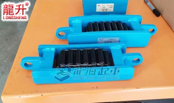 LHDZ-Q型履帶式搬運(yùn)小坦克實(shí)物圖二 LHDZ-Q型履帶式搬運(yùn)小坦克實(shí)物圖二