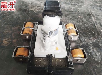 龍升帶滑動臺爪式千斤頂實物圖二 龍升帶滑動臺爪式千斤頂實物圖二