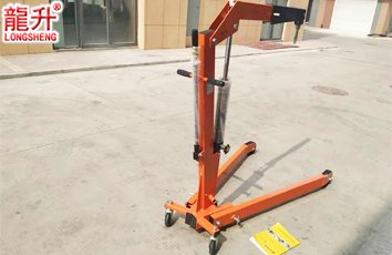 折疊式液壓小吊車實(shí)物圖二 折疊式液壓小吊車實(shí)物圖二