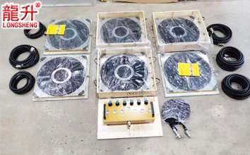 48噸氣墊搬運(yùn)車實(shí)物圖一 48噸氣墊搬運(yùn)車實(shí)物圖一