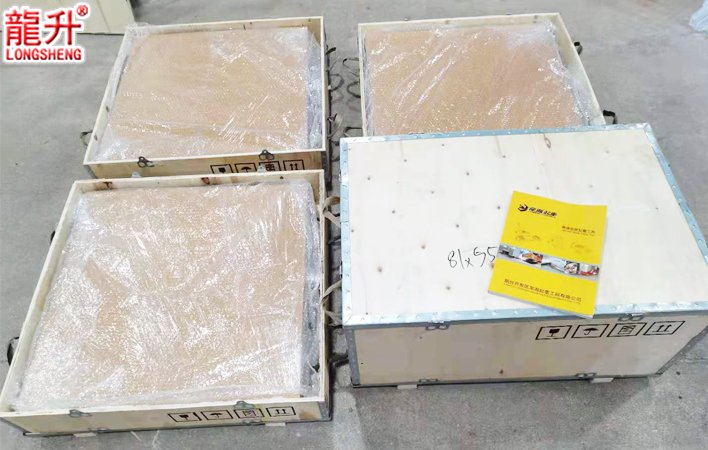 氣墊搬運(yùn)裝置采用木箱包裝 氣墊搬運(yùn)裝置采用木箱包裝