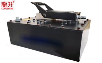 雙速單作用氣動(dòng)液壓泵實(shí)物圖二 雙速單作用氣動(dòng)液壓泵實(shí)物圖二