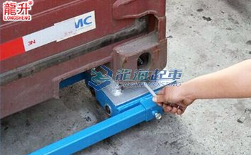 LHCF集裝箱搬運小坦克細(xì)節(jié)圖一 LHCF集裝箱搬運小坦克細(xì)節(jié)圖一