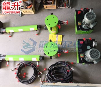 LHT30-600在軌重物推移機(jī)實(shí)物圖二 LHT30-600在軌重物推移機(jī)實(shí)物圖二