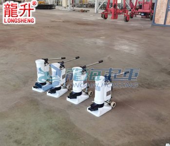 集裝箱專用千斤頂實(shí)物圖二 集裝箱專用千斤頂實(shí)物圖二