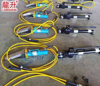 龍升LSKP-40楔形千斤頂實(shí)物圖一 龍升LSKP-40楔形千斤頂實(shí)物圖一